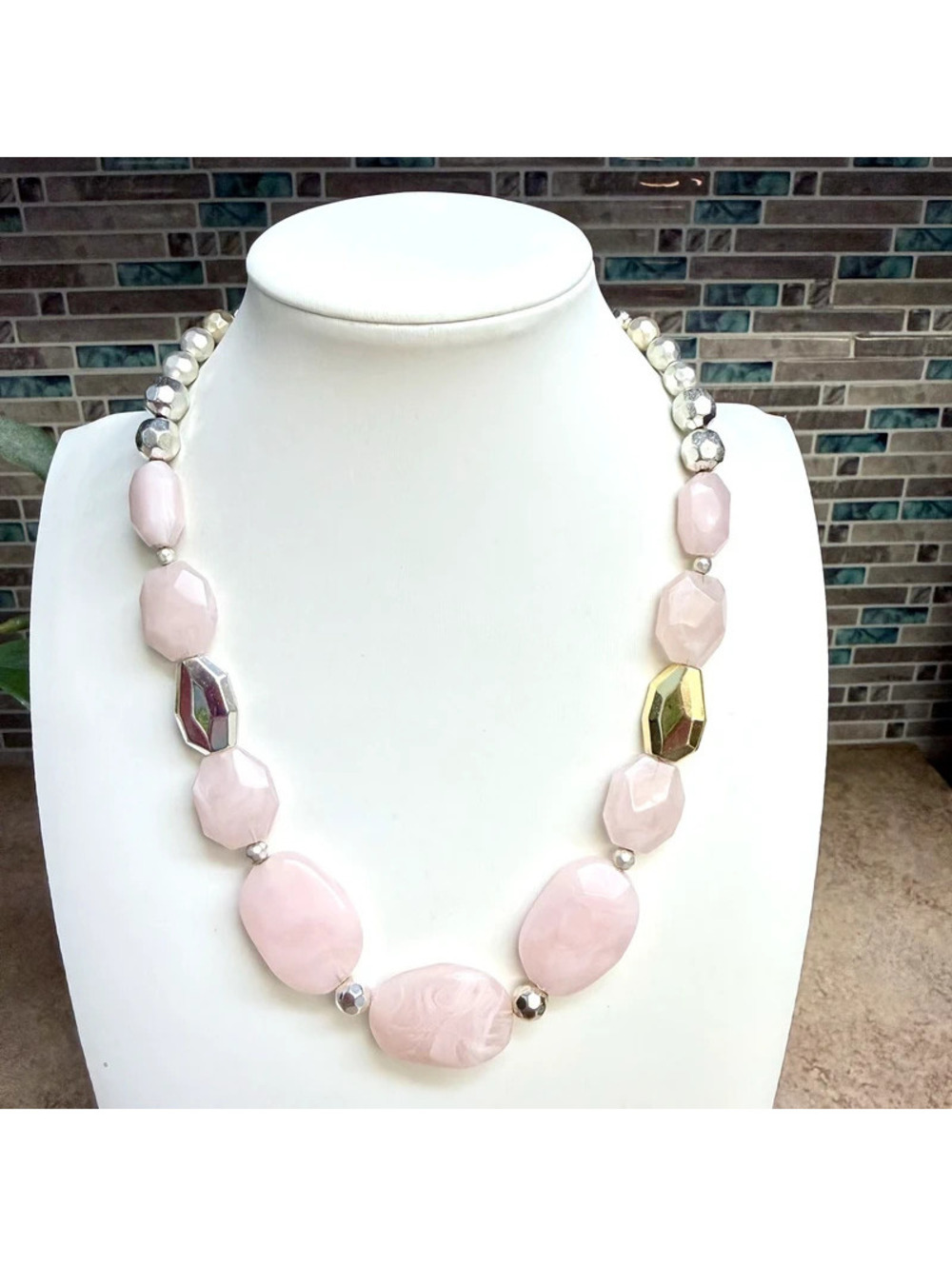 Chicos Pink Statement Necklace Chunky Faceted Stone Beaded